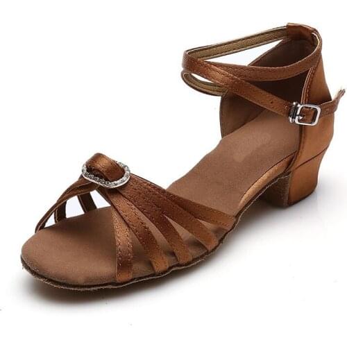 New Arrival Wholesale Soft Sole Dance Shoes Girls Children Kids Ballroom Latin Dance Shoes Low Heel Shoes