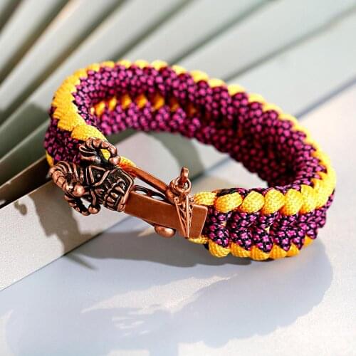 Retro Style Fashion Bracelet Handmade Thick Wire Braided Bracelet Golden Color Clown Shape Copper Material Bracelet Clasp 2020