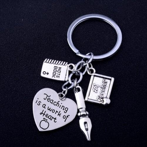 36PC Teachers Jewelry Gift Engraved Words Teaching Is A Work Of Heart Love Heart Keyrings Teacher Pen Notebook Pendant Keychains