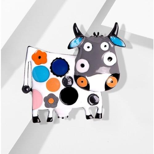 1PC Cute Brooch Christmas Gifts Enamel Animal Cow Brooches and Pins Boys Girls Coat Pin Hot Sale