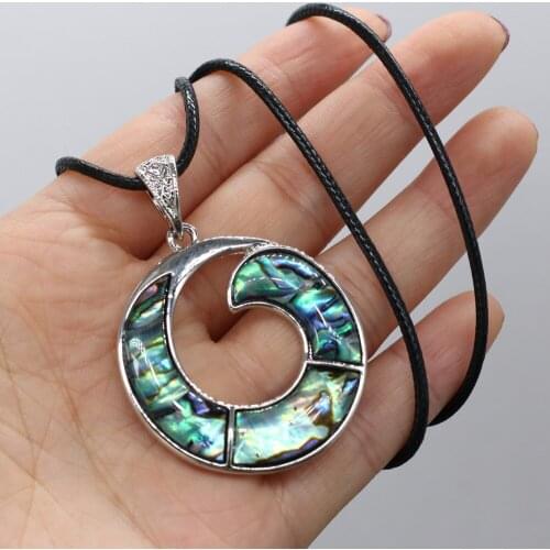 Natural Shell Mother of Pearl Shell Pendants Wax Thread Necklace for Women Jewelry Accessories Gift Size 40x43mm Length 55cm