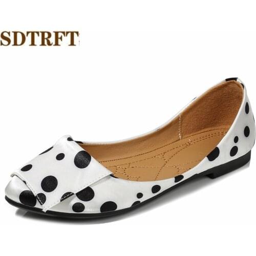 SDTRFT Four Reason Slip On Casual Shoes Designers Lazy Ladies Woman fashion Pointed Toe Flats Loafers Comfortable zapatos mujer