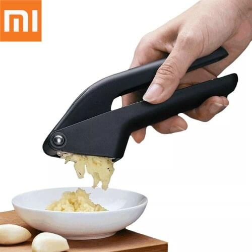 Original Xiaomi Mijia HUOHOU Kitchen Garlic Presser Manual Garlic Crusher Kitchen Tool Micer Cutter Squeeze Tool Fruit Vegetable