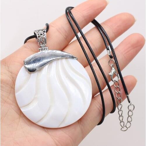 Natural Shell Round Alloy Necklace Pendant Handmade Crafts DIY Elegant Necklaces Sweater Chain Anniversary Best Gift for Women