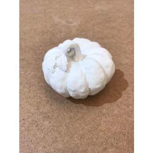POLYESTER PUMPKIN SCULPTURE 8,5 * 7CM