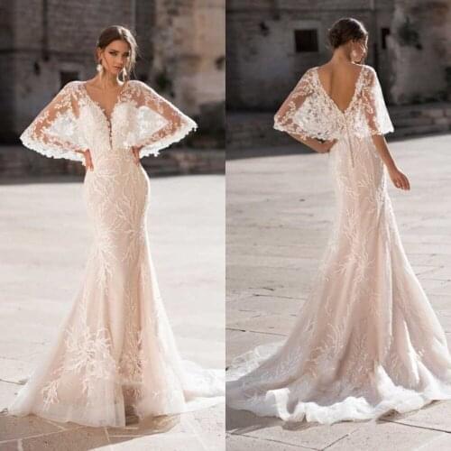 2021 Wedding Dresses V Neck Long Sleeves Lace Appliques Bridal Gowns Custom Made Backless Sweep Train Mermaid Wedding Dress