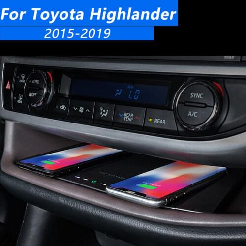 For Toyota Highlander 2015-2019 10W QI car accessories rack mobile phone wireless charging board Cigarette lighter installation