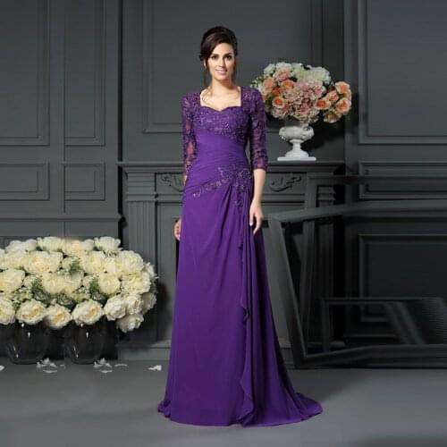 Latest Glamorous Purple Chiffon Lace Plunge Neckline Mother of the Bride Dresses With Three Quarter Sleeve Wedding Party Gowns