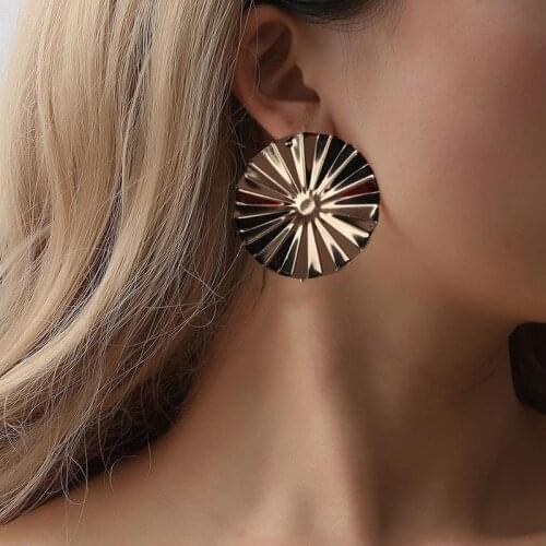 2019 Big Round Stud Earrings for Women Girl Fashion Accessories Punk Gold Silver Color Statement Wedding Earrings Jewelry EB400