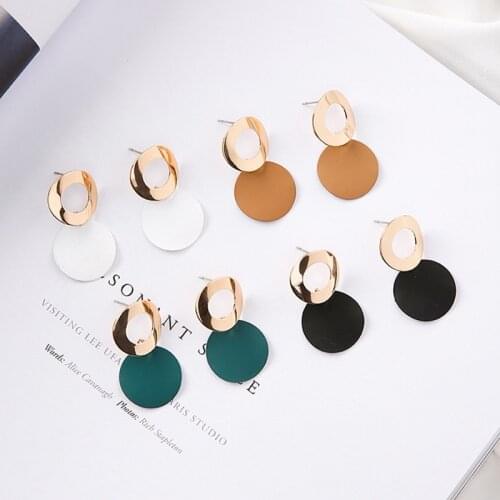 European and American Fashion Arc Sequins Dangle Earring for Women New Personality Simple Metal Geometric Paint Discs Brincos