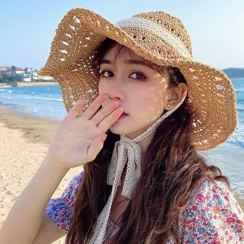 Ladies Straw Hat Woman Chinstrap String Wide Brim Trendy Fashion Beach Sunhat