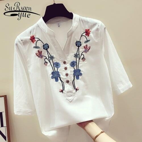 2021 Summer New Womens Tops and Blouses Shirts White Blouse Plus Size Tops Women Embroidery V-Neck Loose Shirts Fashion