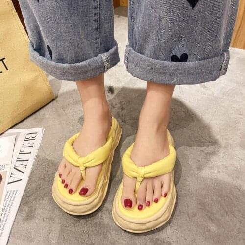 Flip-Flops Womens Summer Wear Fashion Flip-Flop Slippers Thick Bottom Beach Slippers Ins Trendy