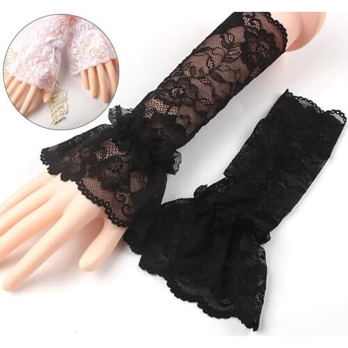 1Pair Women Girls Fake Flare Sleeves Floral Lace Pleated Ruched False Cuffs Wrist Pleated Ruffles Horn Cutout Arm Cover Gloves