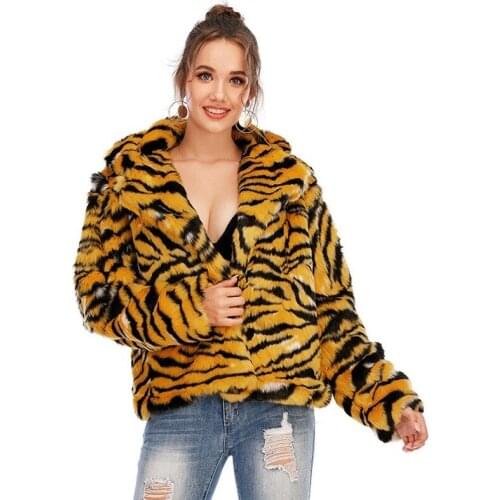 Fashion Tigger Print Suit Turn-down Collar Imitation Fur Short Coat Jacket Women Winter Faux Fur Coat Women Warm Jacket