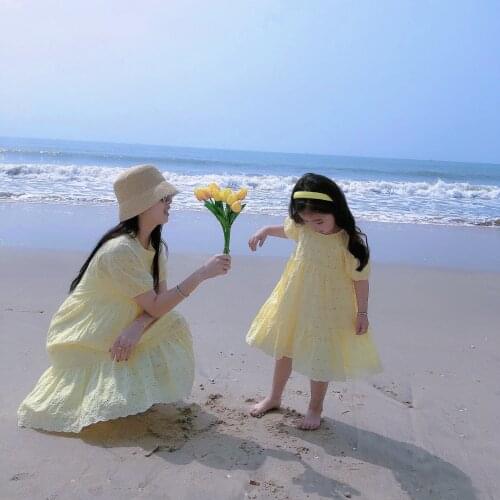 2021 Summer Parent-Child Girls Embroidered Hollow Short-Sleeved Dress