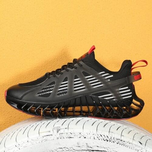 Blade Running Shoes For Men High Quality Breathable Mesh Designer Sneakers Man Jogging Walking Athletic Trainers Sports Shoes