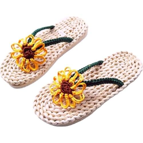 2020 new fashion casual womens handmade straw slippers mans summer home sandals embroidered flip flops new couple beach shoes