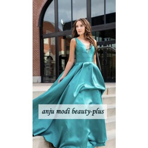 2021 Long Satin V Neck Prom Dresses Sleeveless Formal Evening Party Ball Gowns Robe De Soiree