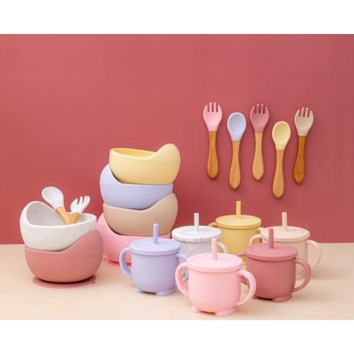 Baby Silicone Bowl Tableware Strong Sucker Bowl Straw cup fork Spoon 4-piece set Cartoon Shape Children Feeding Set