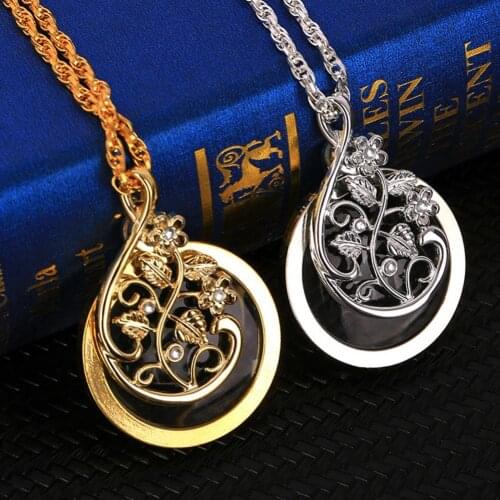 Necklace Magnifier Leaf Flower Pendant Hollow 4.5X Hanging Magnifying Glass for Decorating Clothes