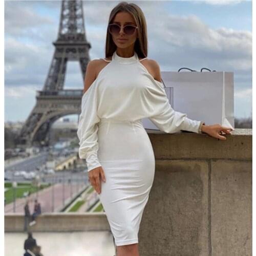 Winter Luxury Sexy Long Sleeve Backless Pearl Chain Black White Women Dress 2021 Designer Fashion Evening Party Dress Vestido