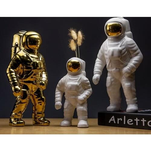 [MGT] Space Man Astronaut Sculpture Rocket Plane Creative Pattern Of Ceramic Material Cosmonaut Statue Fashion Decorations