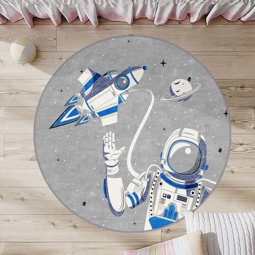 Gri Yuvarlak Çocuk Odası Halısı uzay roket astronot gezegen mavi