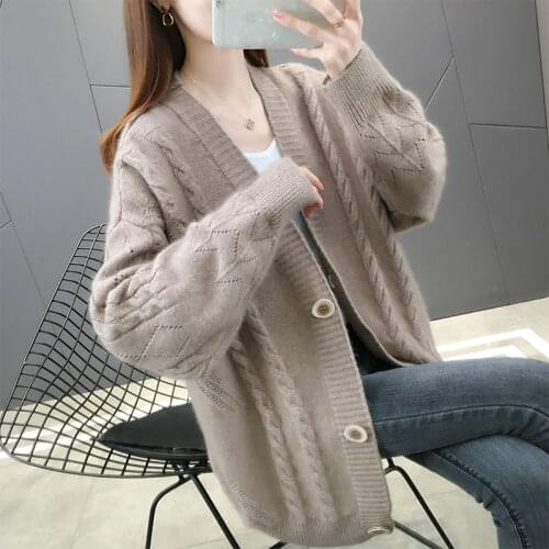 V-neck short western-style knitted cardigan womens loose-fitting outer wear 2021 autumn and winter new fashion sweater jacket
