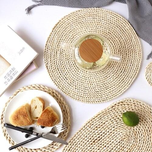 1Pcs Japanese Style Round Rattan Placemats Natural Corn Straw Woven Dining Table Mats Heat Insulation Pot Holder Cup Coasters