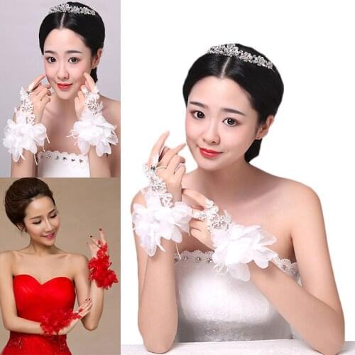 Fashion Beauty Flower Girl Red White Fingerless Wedding Gloves Lace Beaded Short Design Gloves For Bridal Wedding Accessories