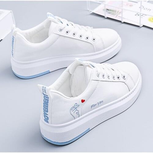 Fashion white shoes women spring and autumn models 2021 new Korean flat summer casual vulcanized shoes