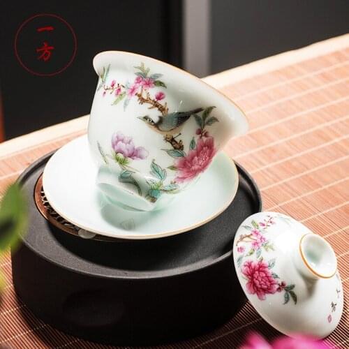 Ceramic Tea Bowl with Saucer Porcelain Tureen Hand-painted San Cai Gaiwan Chinese Handmade Tea Cups Kung Fu Tea Ceremony