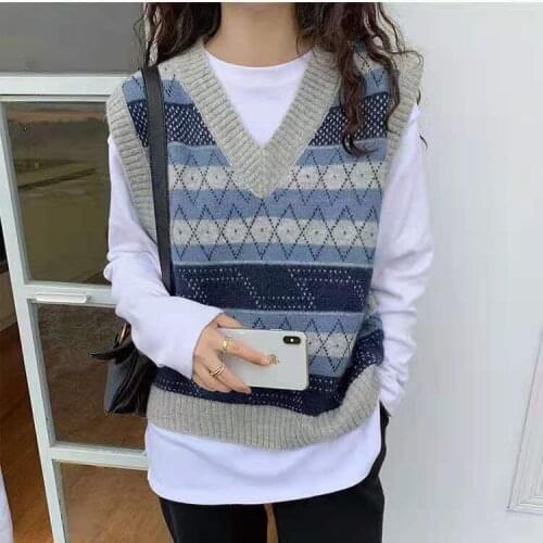 Vintage Sweater Vest Women 2021 Korean Preppy Style Geometric Argyle V Neck Sleeveless Pullover Knitted Tank Tops Waistcoat T659