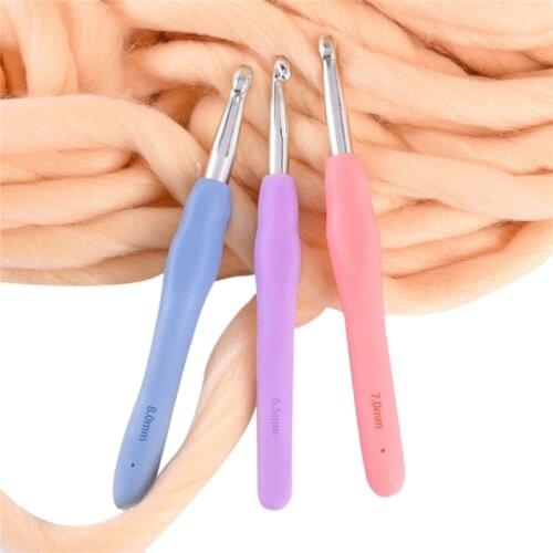 Useful New Aluminum Crochet Hooks Thick Head Knitting Needles Candy Color TPR Handle Ergonomic Crochet Set
