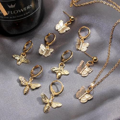 JUST FEEL Trendy Bee Butterfly Earrings Women Frosted Butterfly Hoop Huggie Earring Gold Silver Color Round Earring Jewelry