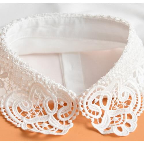 Vintage White Lace Detachable Collars For Women Floral Hollow Out False Collar Shirt Fake Half Shirt Collar Removable Faux Col