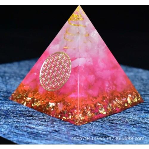 Halo Energy Converter 5-6cm Orgonite Pyramid Symbolizing Love Brings Good Luck Resin Decoration Craft Orgone