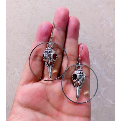 Gothic Vintage Raven Head Bird Skull Pendant Skull Pendants Dangle Hoop Earrings Women Party Halloween Gift Jewelry