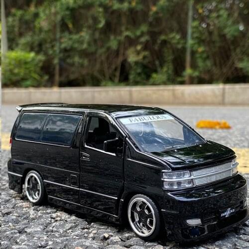 1:32 Nissan Elgrand FABULOUS MPV Alloy Car Model Diecasts Metal Simulation Toy Car Model Sound Light Collection Childrens Gift