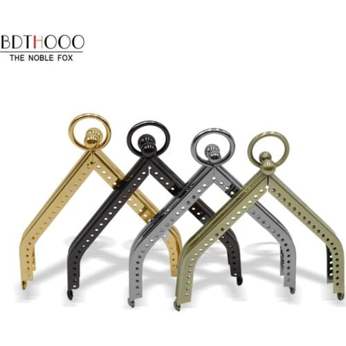 11cm Triangle Purse Frame Kiss Clasp DIY Metal Accessories For Bag Frame Vintage Coin Purse Metal Clutch Bag Frame