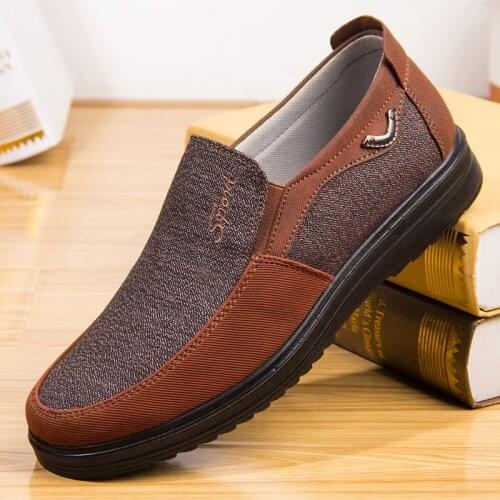 2020 New Large Size Men Old Beijing Style Casual Cloth Shoes Antiskid Loafers Flat Slip on Shoes Chinese style Sneakers