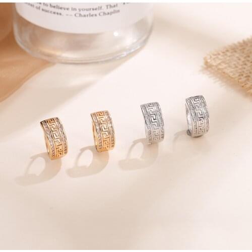 New Diverse Classic Hollow Stud Earrings Cubic Zirconia Gold Silver Color Korean Earrings for Women Jewelry Fashion Gifts