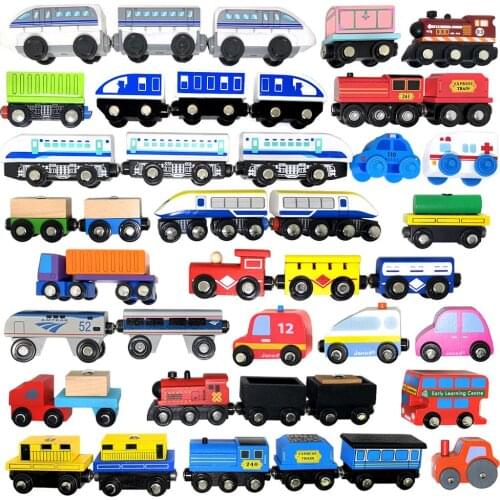 Wooden train magnetic link can be connected to wooden train set track toy childrens puzzle hand push delicate toy car