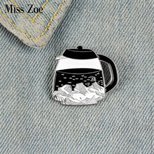 Starry Night Coffee Pot Enamel Pin Custom Mountain Moon Stars Brooch for Shirt Lapel Bag Outdoors Badge Jewelry Gift for Friends
