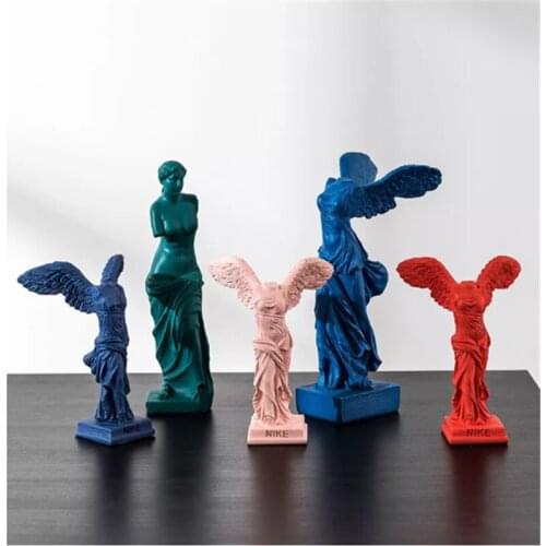 Goddess of Victory Character Statue Decoration Art Supplies Props Nordic Home Decor Resin Statue Sculpture Home Furnishings