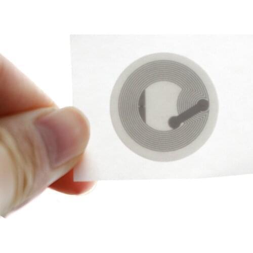NFC Stickers Protocol ISO14443A 13.56MHz NTAG216 Universal Label RFID Tags for All NFC Phones Adhesive 25mm White Paper (10pcs)