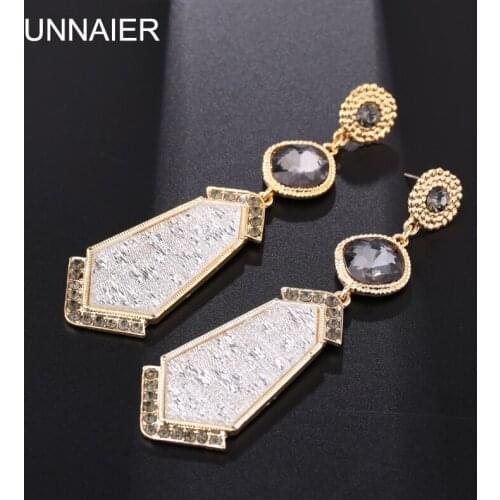 Europe and America temperament Super personality exaggeration Fluorescence Shield Semi-precious stones Long earring Female