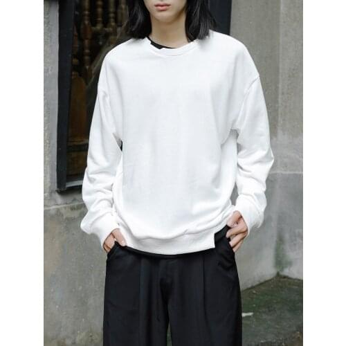 Large autumn black and white contrast color fake two piece round neck top mens Korean style loose large personalized long sleev