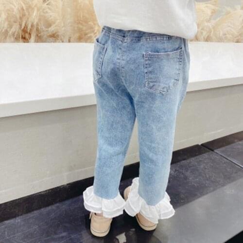 Childrens wash jeans for children and middle-aged children in the fall of 2020 new Korean girls lace feet flared jeans loose tr